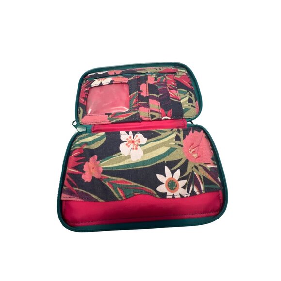 Kavu Womens Crossbody Bag & Wallet With Floral & Geometric Patterns - Picture 8 of 8